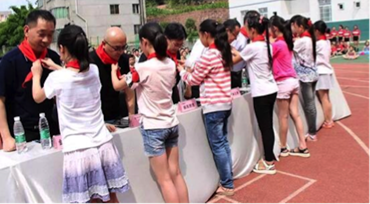 德扑之星乐器爱心捐赠行动在四川金堂县举办 ——与音乐牵手 随幸福成长