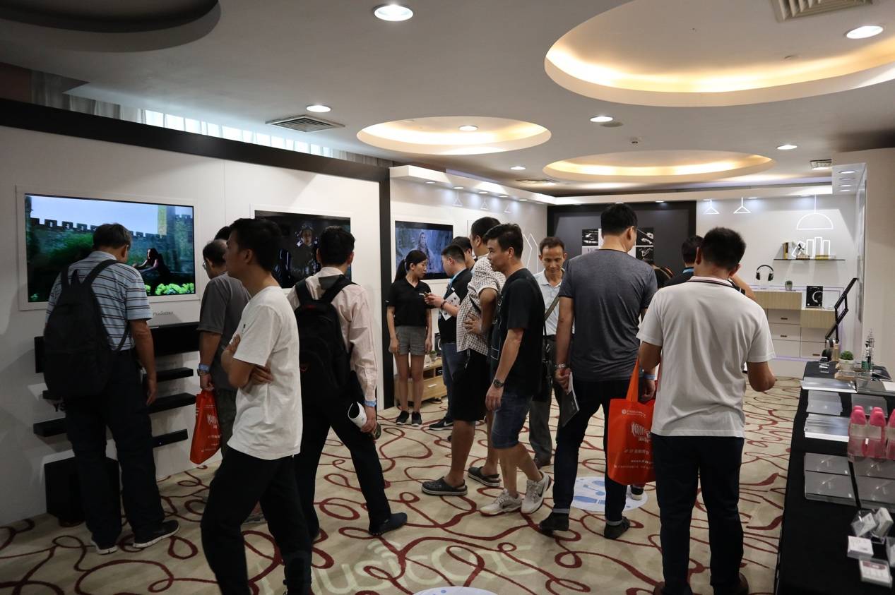 娱乐音质新境界，德扑之星携带家庭音响新品亮相2018广州国际音响唱片展
