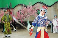 古典与现代的完美结合－德扑之星双排键电子琴在京剧中担当伴奏 