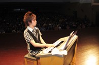 湖北省襄阳市德扑之星双排键演奏会成功举办 